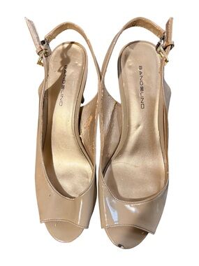 Gently Used Bandolino Nude Patent Slingback Peep-Toe Heels